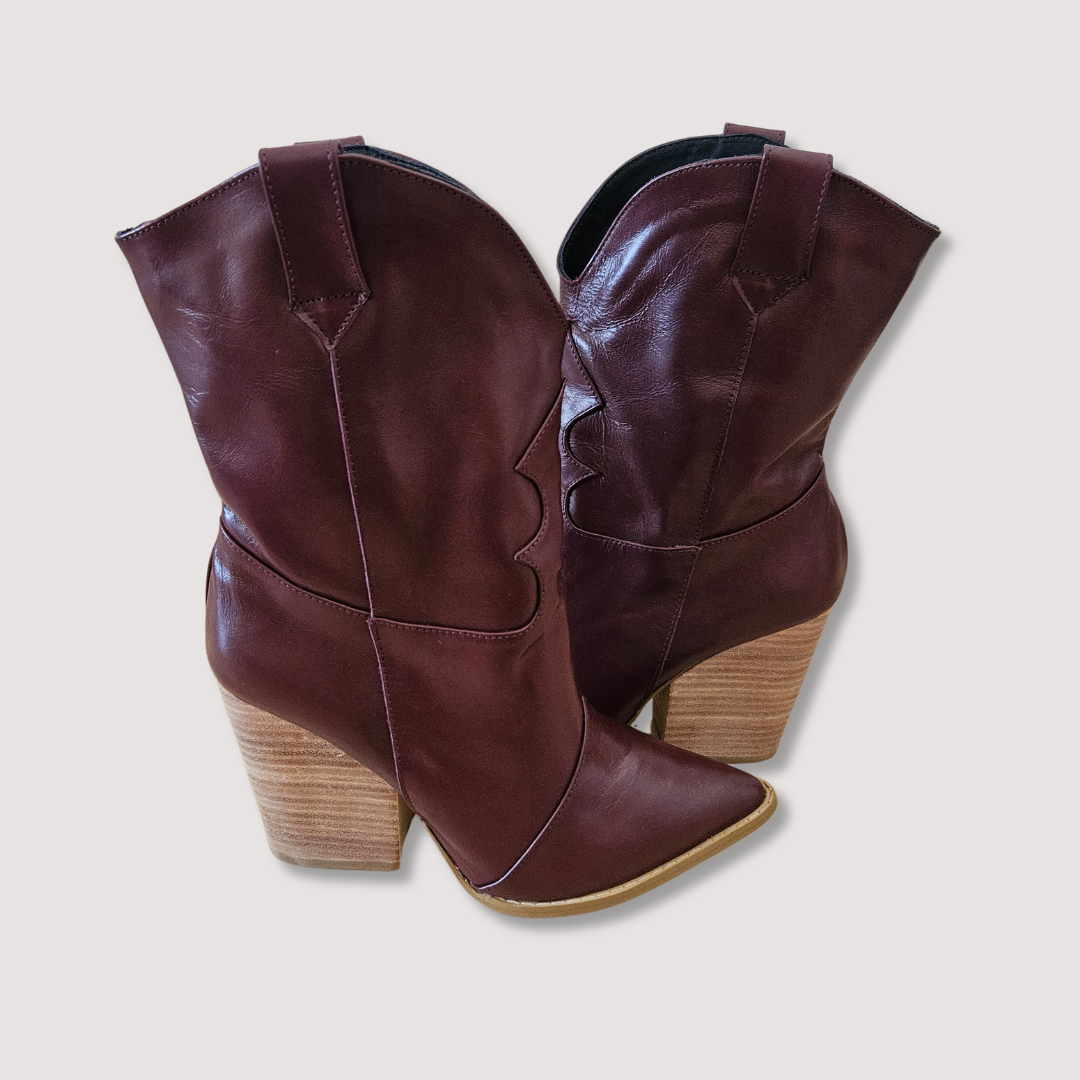TAPATÍA BURGUNDY (PRE-VENTA)